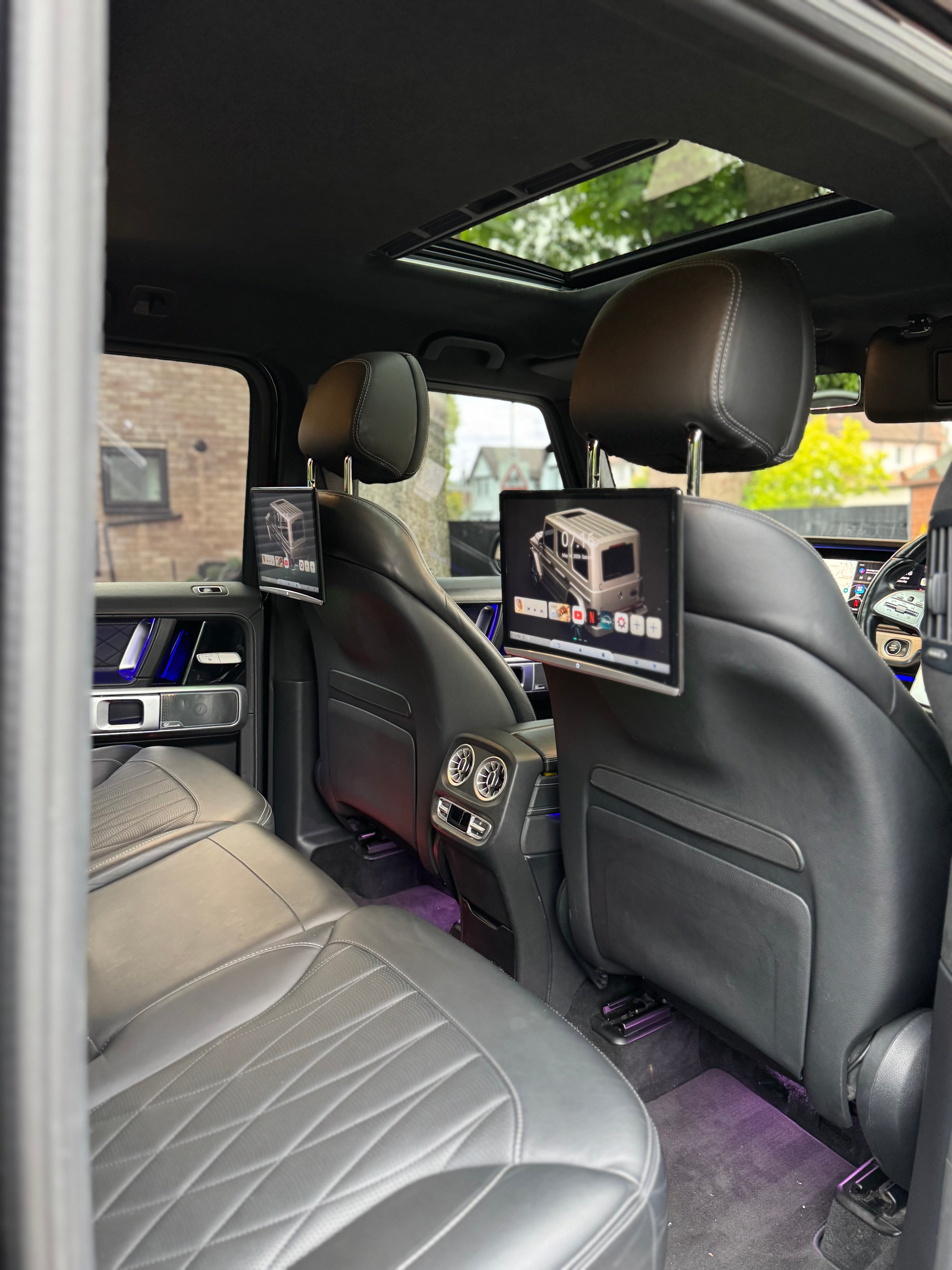 VMC Car Rear Seat Entertainment Screens (RES)