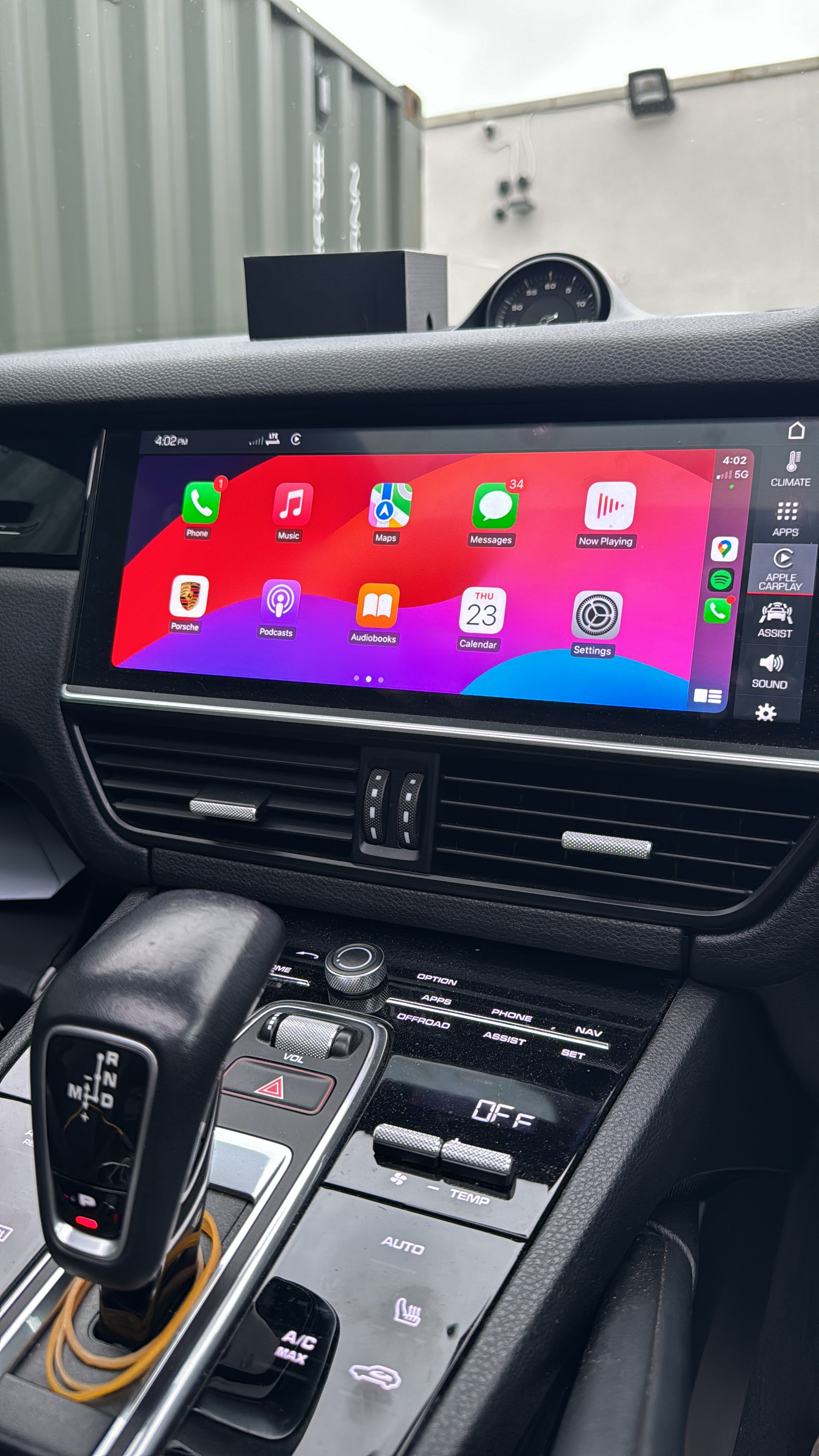 Porsche Half-Screen to Full-Screen Apple CarPlay Upgrade