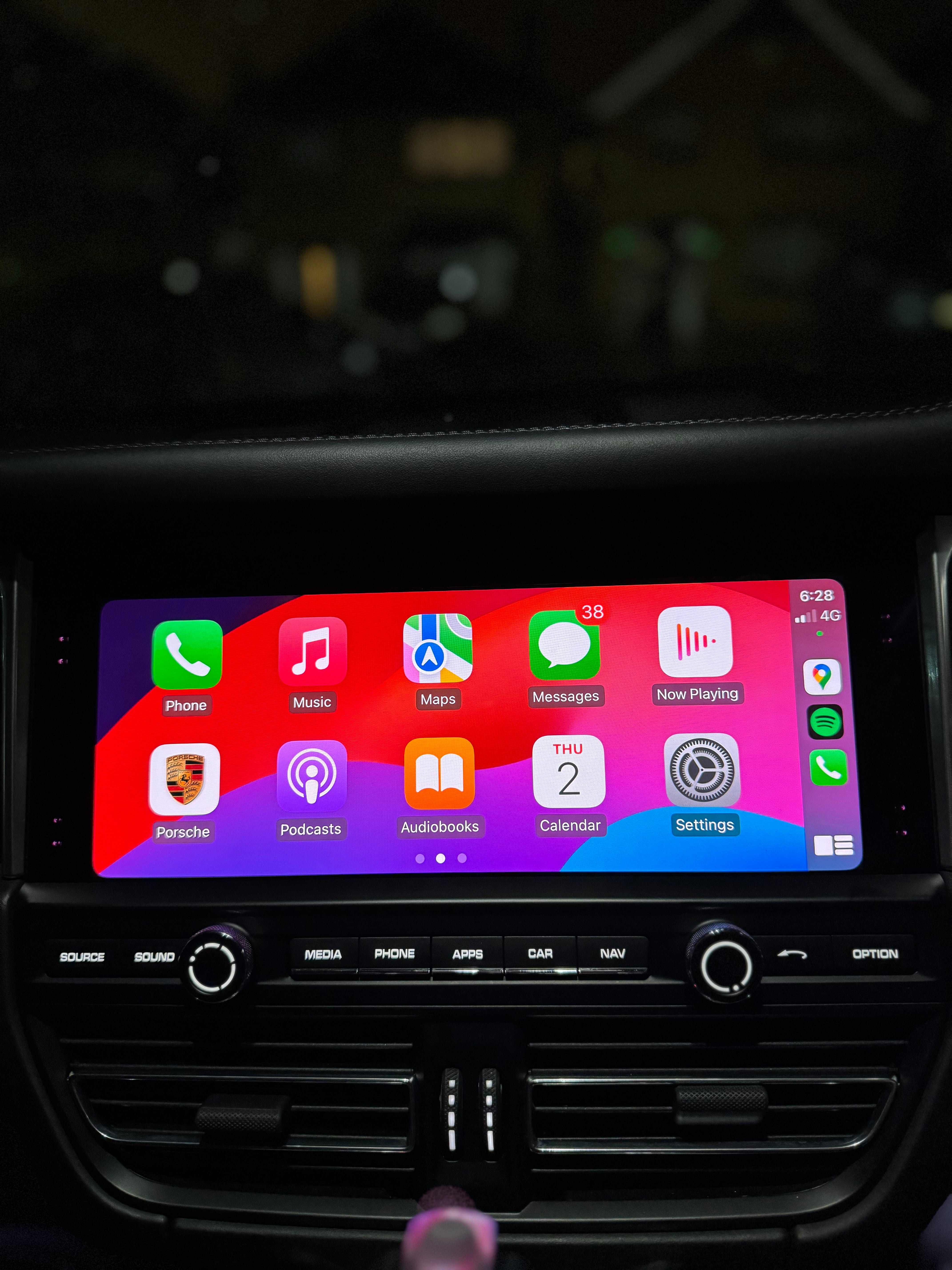 Porsche Half-Screen to Full-Screen Apple CarPlay Upgrade
