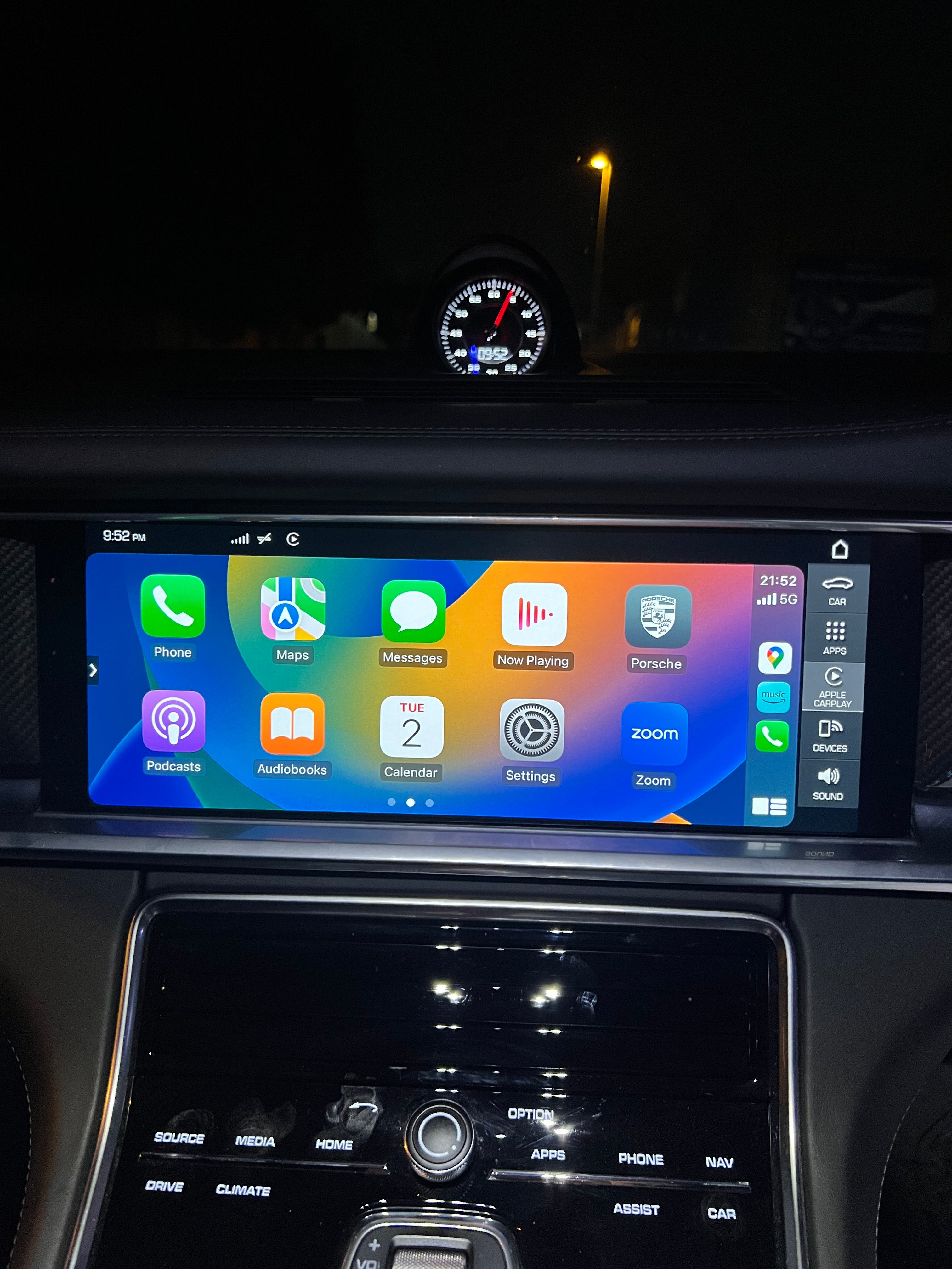 Porsche Half-Screen to Full-Screen Apple CarPlay Upgrade