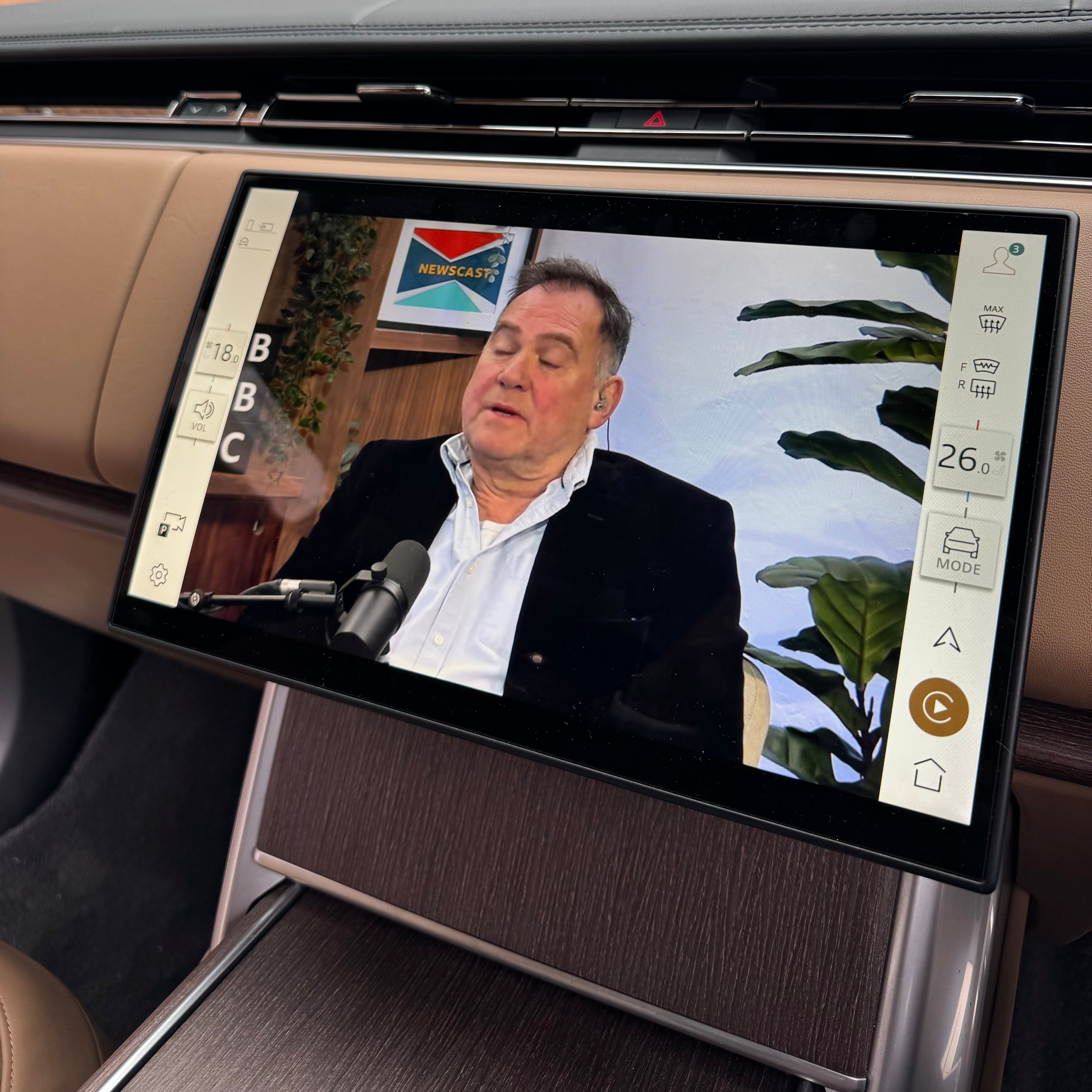 VMC Car Multimedia Box – Stream YouTube & Netflix