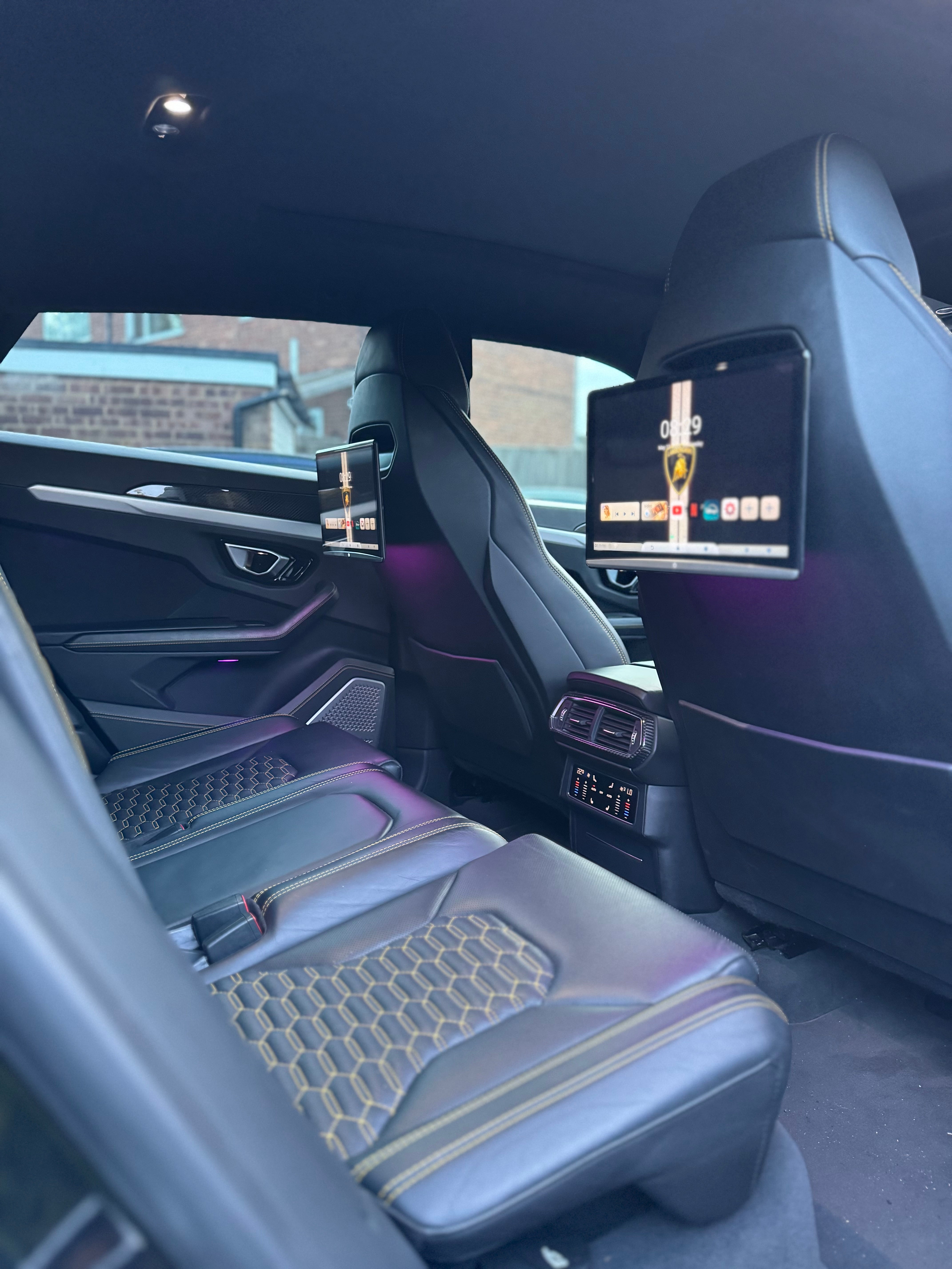 VMC Car Rear Seat Entertainment Screens (RES)