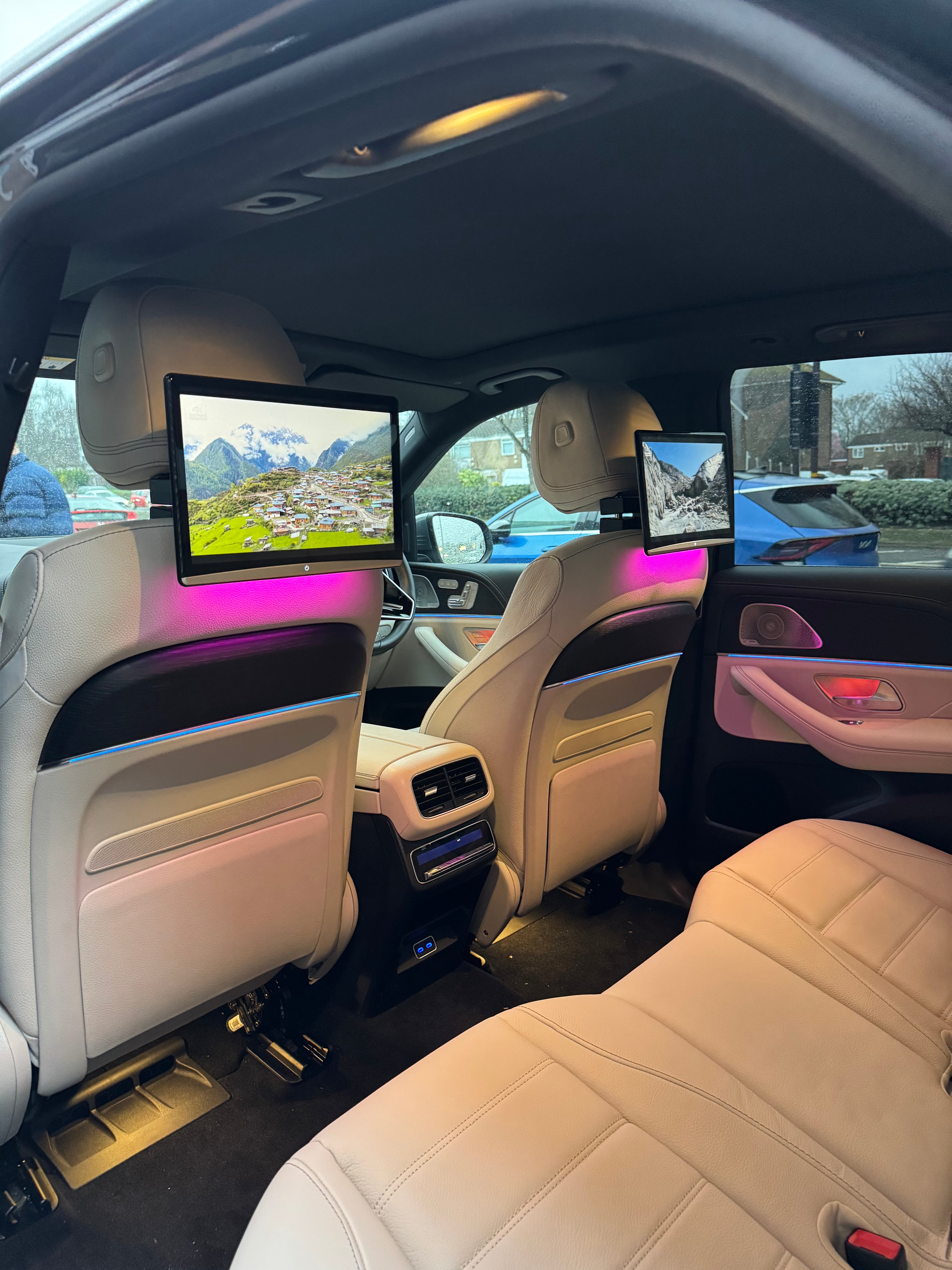 VMC Car Rear Seat Entertainment Screens (RES)